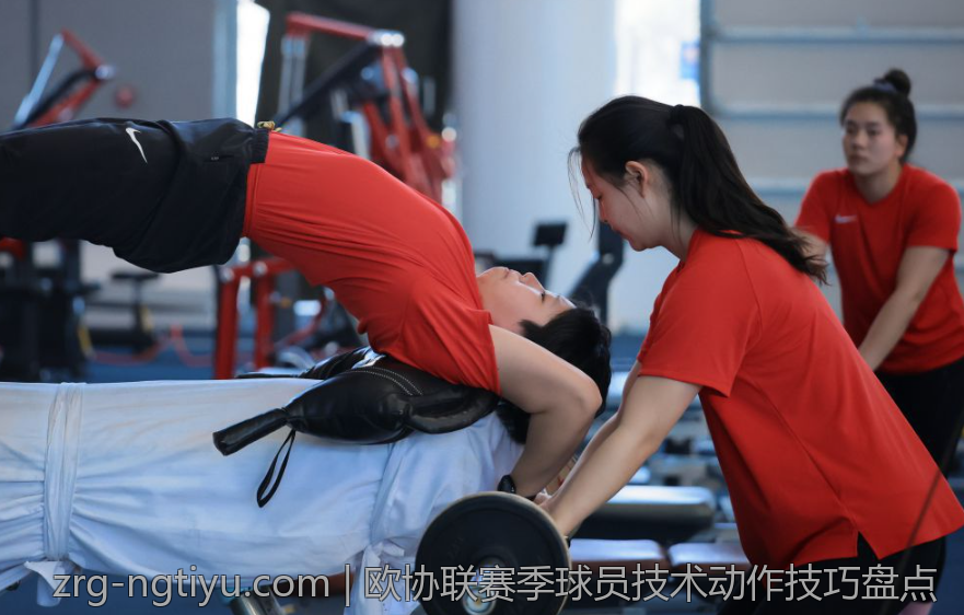 欧协联赛季球员技术动作技巧盘点